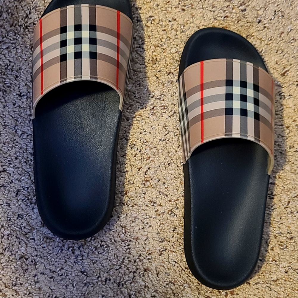 Burberry Slide, Size 10